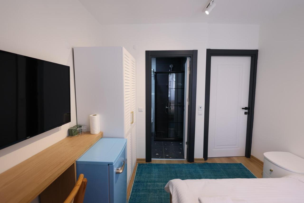 Evra Suites